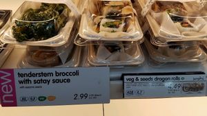 vegan options at STN - Itsu in Stansted