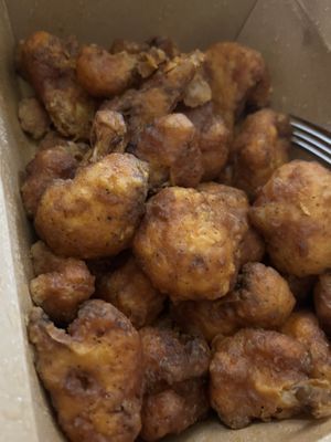Buffalo cauliflower! Super yummy with their ranch sauce (to DIE FOR). The fry on this does hurt my belly afterwards😒 at Detroit Street Filling Station in Ann Arbor
