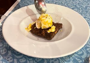 Brownie and ice cream at El Astronauta in Cordoba