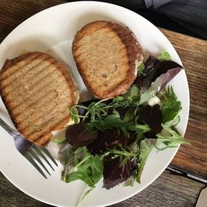 grilled cheese toastie at Beetroot Sauvage in Edinburgh