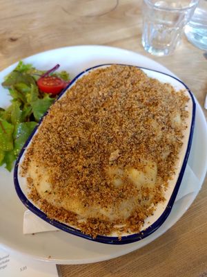 Vegan mac and cheese with crumb topping at Beetroot Sauvage in Edinburgh