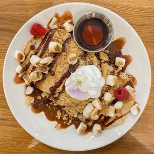 s’mores pancakes at Serenity Now in Glasgow