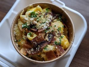 Mac'n'cheese at Serenity Now in Glasgow