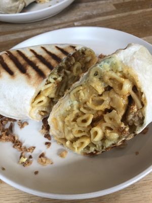 Mac and chicken  at Serenity Now in Glasgow