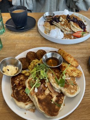 Breakfast Slam  at Serenity Now in Glasgow