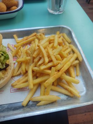 Fries at Essential Vegan @ Ten to One Bar in North London