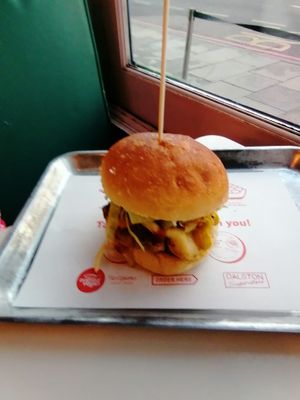 Essential burger at Essential Vegan @ Ten to One Bar in North London