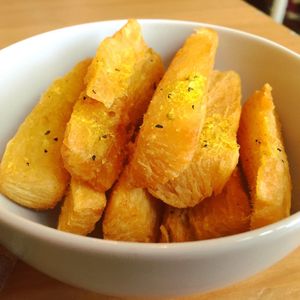 Cassava chips, £3.50 at Essential Vegan @ Ten to One Bar in North London