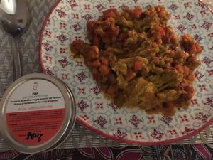 Red lentil humus and carrots in curry at Dream & Food in Brussels