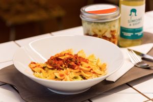 But when you eat on the spot, we serve you in plates at Dream & Food in Brussels