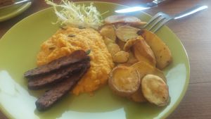 pumpkin+tempeh+potatos at Loove by Vegana - Kopcianska in Bratislava