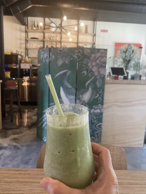 Delicious smoothie at Cafe Nutrients in Naples
