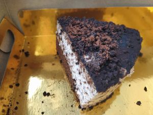 Oreo Cake at Vegan Bombon in Alicante