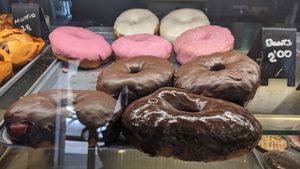 Cake at Vegan Bombon in Alicante