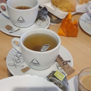 Té de limón y jengibre #Veganuary at Vegan Bombon in Alicante