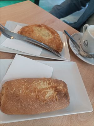 Savory rolls  at Vegan Bombon in Alicante