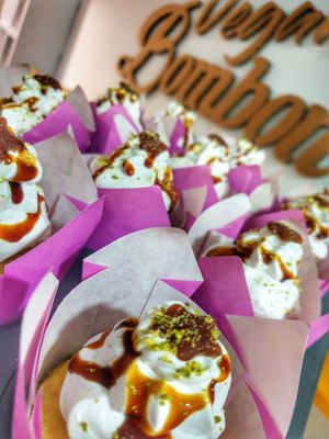 Vegan  cup cakes at Vegan Bombon in Alicante