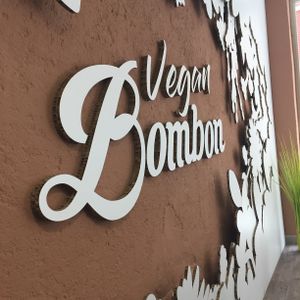 What it says at Vegan Bombon in Alicante