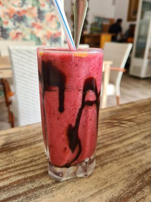 Acai juice at Amelie Green in Gran Canaria