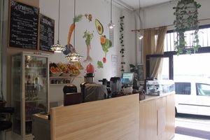 Lightful place, cozy and pretty close to Las Canteras beach (less than a minute by walk!). Smoothies and fresh juices to take away and enjoy in the beach.  at Amelie Green in Gran Canaria