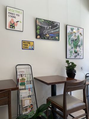   at Sun - 카페 in Seoul