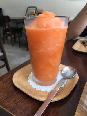 Carrot grapefruit smoothie  at Sun - 카페 in Seoul