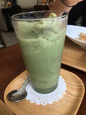 Green tea smoothie  at Sun - 카페 in Seoul