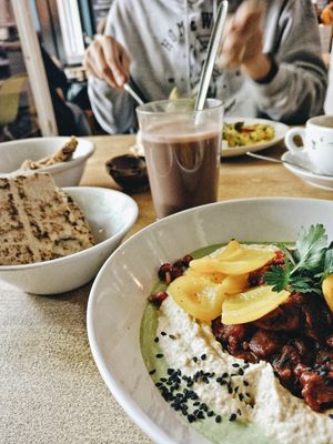 Shakshuka & Hot Chocolate at Mana - Schöneberg in Berlin