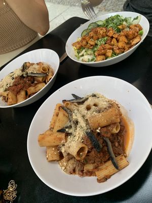 Pasta ans Lucky Bowl  at Mana - Schöneberg in Berlin