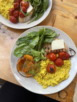 Tofu scramble with LAX at Mana - Schöneberg in Berlin