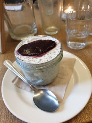 Poppy mousse 😍😍 #Veganuary at Mana - Schöneberg in Berlin