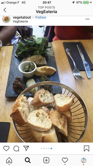 Bread at VegEateria in Paris