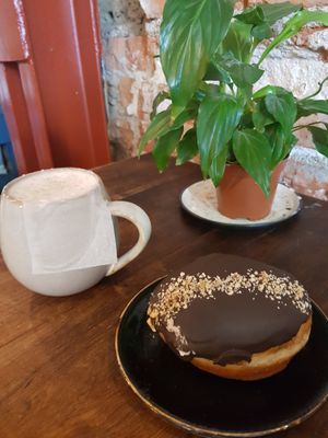 London fog and amaretto cream doughnut at Bite Me Cafe in Madrid