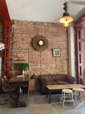  at Bite Me Cafe in Madrid