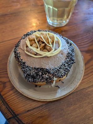 Caramelized peanuts and chocolate at Bite Me Cafe in Madrid
