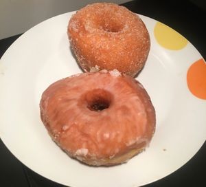 Sugar & glazed donuts at Bite Me Cafe in Madrid