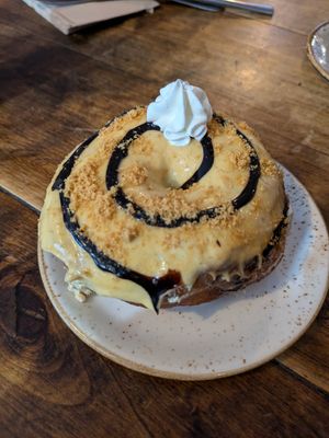 Caramel cheesecake at Bite Me Cafe in Madrid