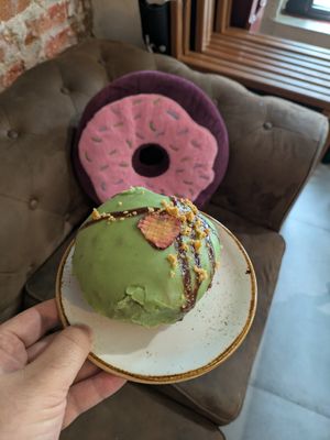 Basil & strawberry donut at Bite Me Cafe in Madrid