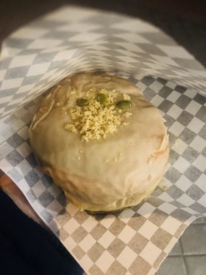 Siempre perfectas! at Bite Me Cafe in Madrid