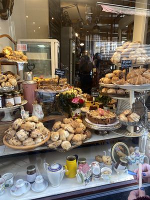 the bakery at De Laatste Kruimel - Langebrugsteeg in Amsterdam