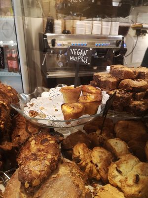 Vegan orange muffins at De Laatste Kruimel - Langebrugsteeg in Amsterdam
