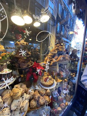   at De Laatste Kruimel - Langebrugsteeg in Amsterdam