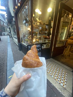   at De Laatste Kruimel - Langebrugsteeg in Amsterdam