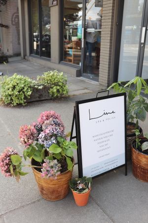 Signage  at Line Spa and Polish in Vancouver