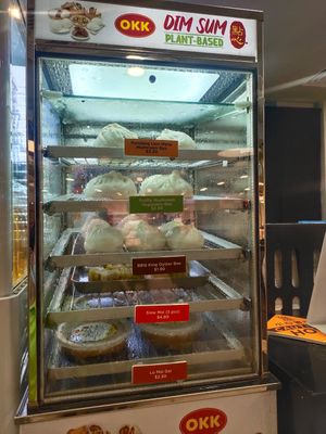 Dim sum at Greendot 绿一点 - Northpoint in North Singapore