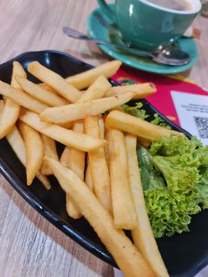 Thick fries ~ 7/7/23 at Greendot 绿一点 - Northpoint in North Singapore