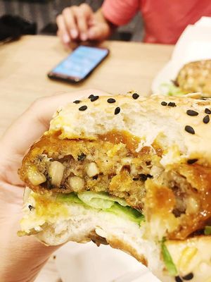 burgers patty  at grEAT in Central Singapore