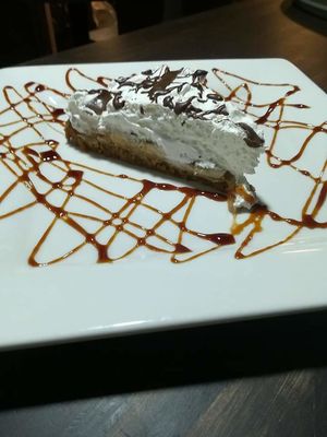 Banoffee de dulce de leche,plátanos y nata.100%vegano at Tommate in Galapagar