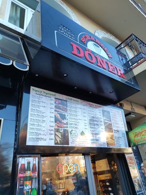  at Schanzen Döner in Hamburg