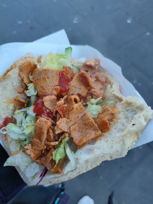 Vöner (hot sauce) at Schanzen Döner in Hamburg